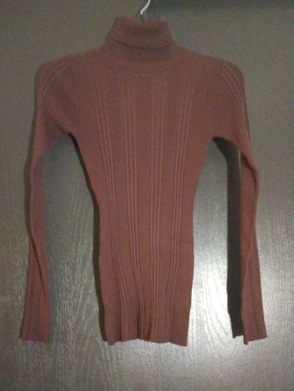Ribbed Turtleneck in Brown Medium Like New